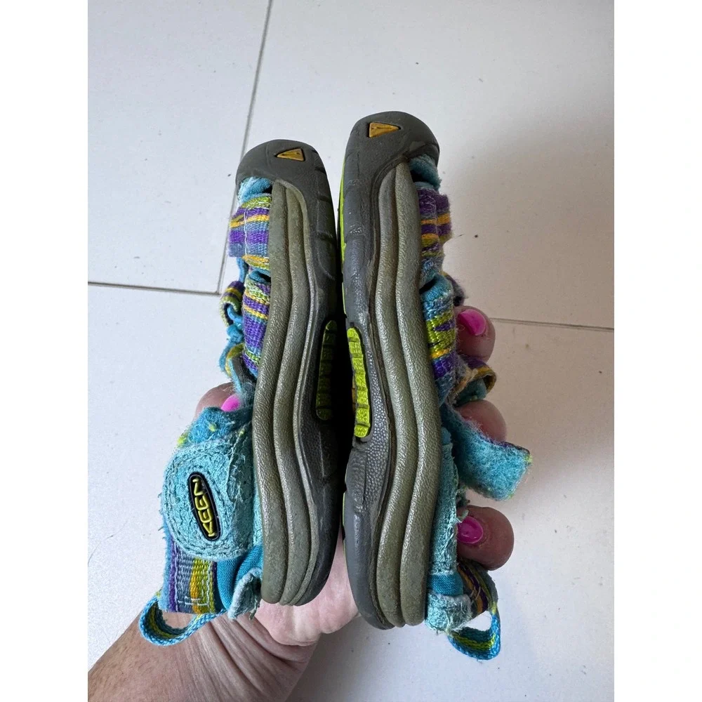 KEEN Newport H2 Sandals Kids 5 Teal Purple Striped Waterproof Outdoor Gorpcore‎
